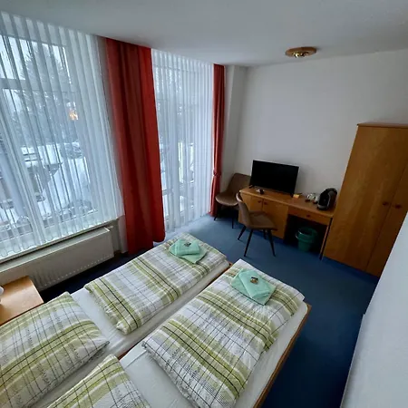 Vendégház Und Berggasthaus Kapellenstein 3*